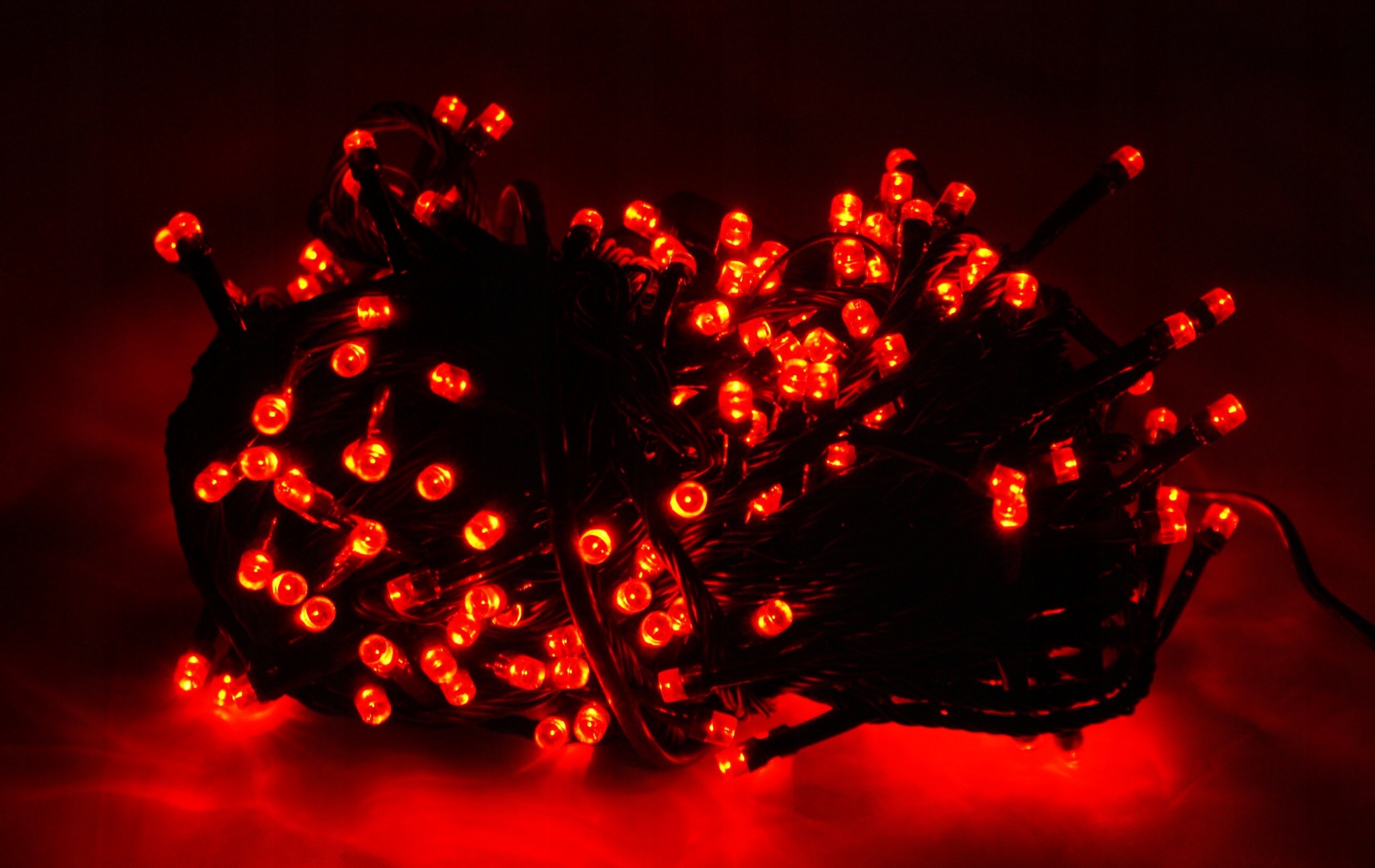 100 LED lempučių kalėdinė girlianda (raudona)